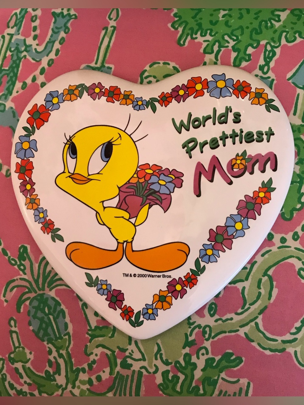 vintage 2000 Warner Bros Looney Tunes World's Prettiest Mom heart shaped trivet